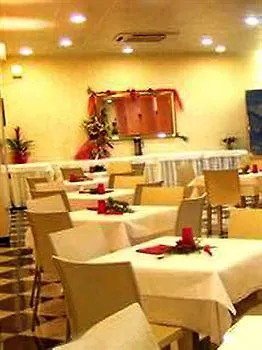 Quinto Assio 4*